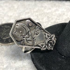 Gothic-coffin shaped ring-unique skull and roses-romantic/kissing